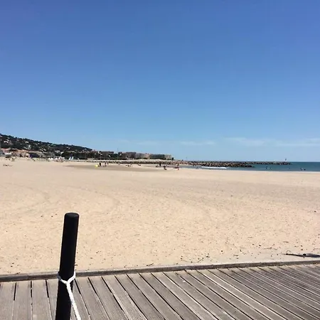 A 50m De La Avec Parking Prive, Pour 4 Personnes - Fr-1-338-324 Sete