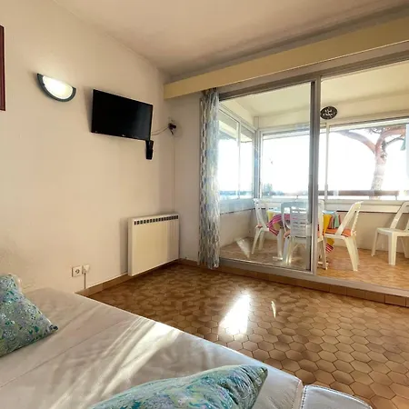 Apartment A 50m De La Avec Parking Prive, Pour 4 Personnes - Fr-1-338-324